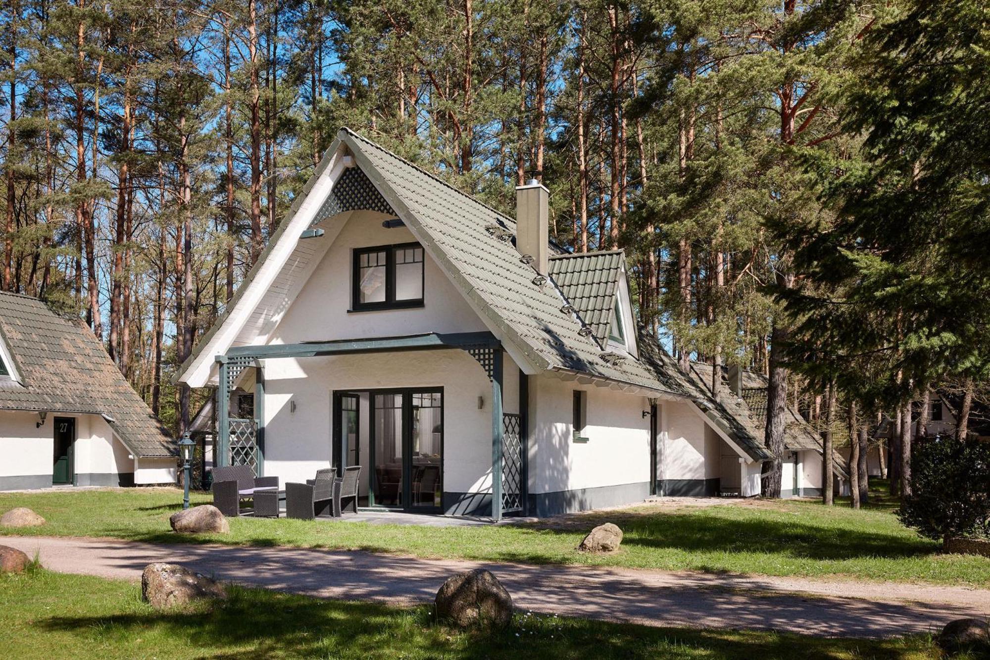 Van Der Valk Naturresort Drewitz Nossentiner Huette Esterno foto