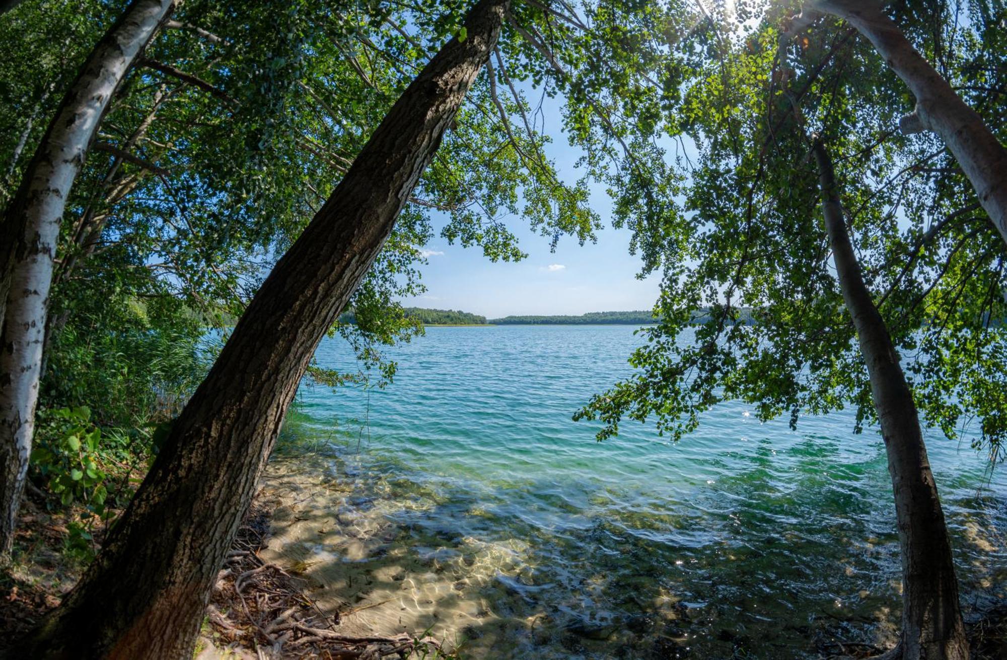 Van Der Valk Naturresort Drewitz Nossentiner Huette Esterno foto