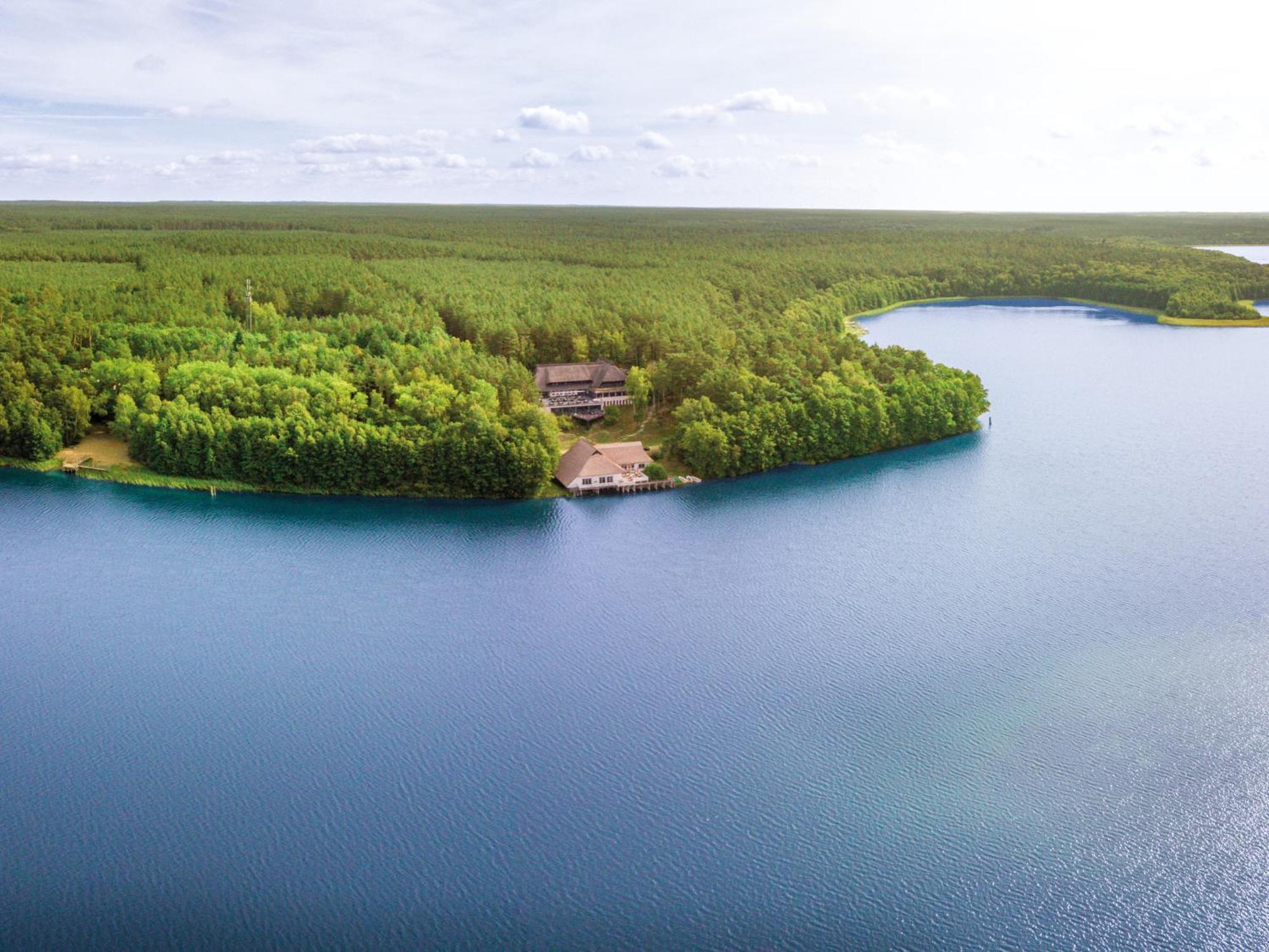 Van Der Valk Naturresort Drewitz Nossentiner Huette Esterno foto